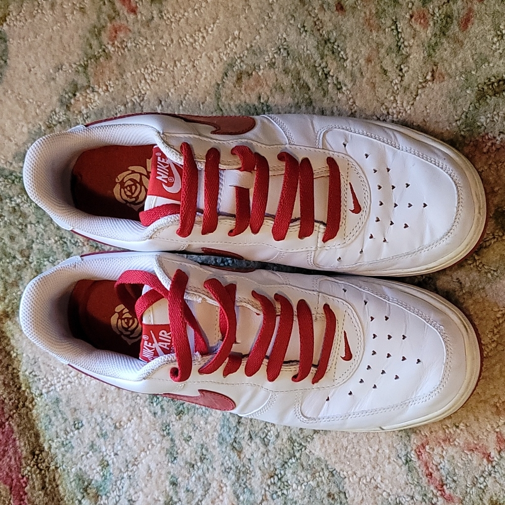 Women's 2005 Nike Air Force 1 Valentine’s Day Vintage Sneakers